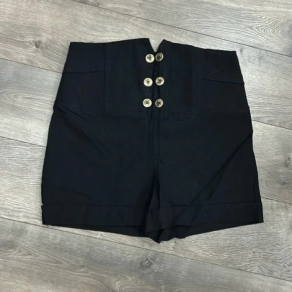 High Waisted Gold Button Shorts - Picture 1 of 3